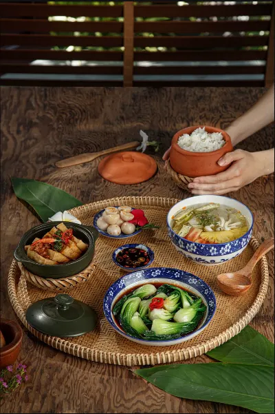 Mâm cơm truyền thống